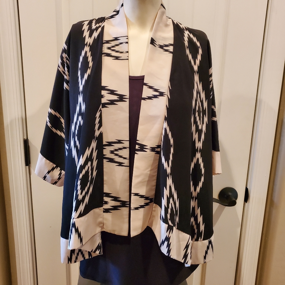 Forever 21 Aztec Tribal Kimono Style Shrug
